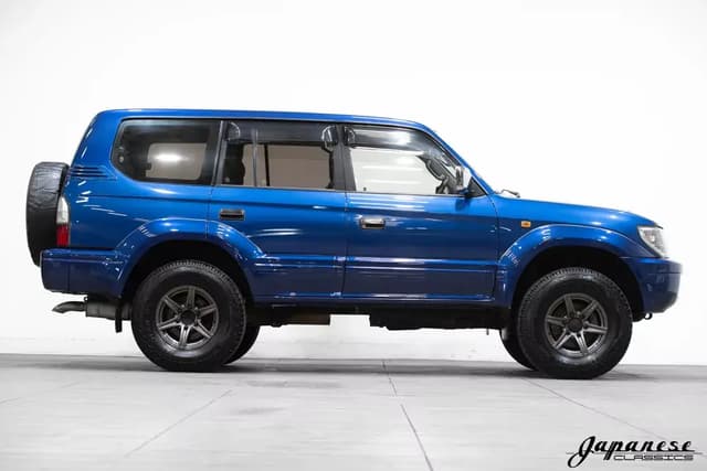 2000 Toyota Land Cruiser JDM car for sale — photo 5 of 10