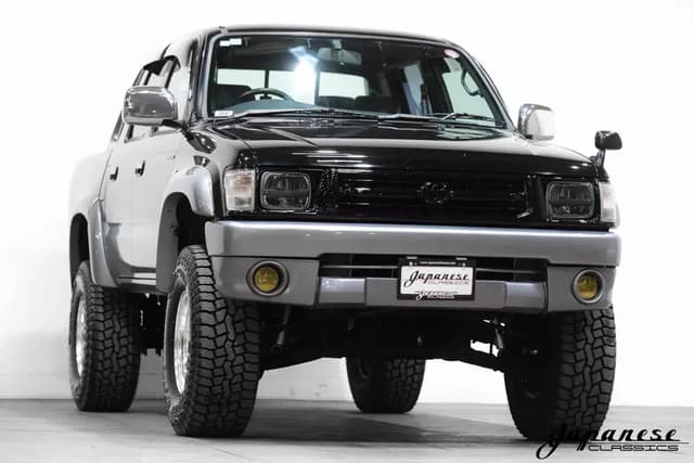 1999 Toyota Hilux JDM car for sale — photo 3 of 10