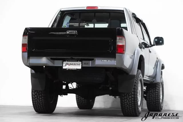 1999 Toyota Hilux JDM car for sale — photo 8 of 10