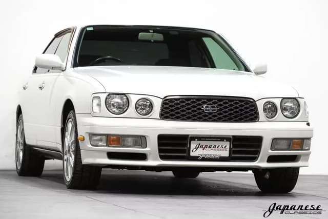 1998 Nissan Gloria JDM car for sale — photo 3 of 10