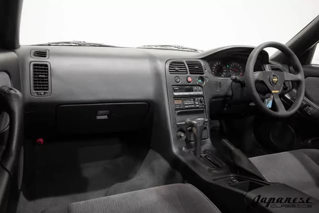 1994 Nissan Skyline JDM car for sale — photo 9 of 10
