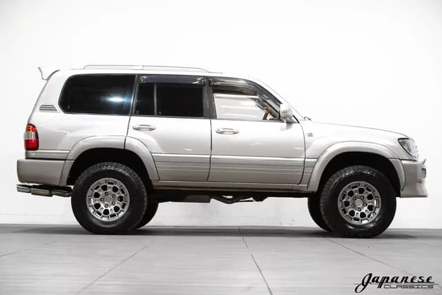 1998 Toyota Land Cruiser JDM car for sale — photo 5 of 10