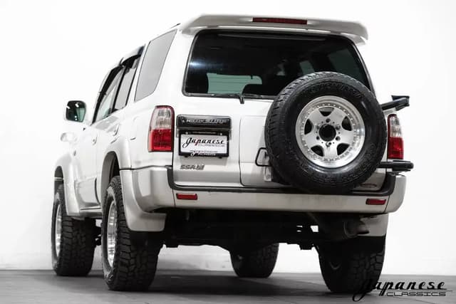 2000 Toyota Hilux Surf JDM car for sale — photo 6 of 10