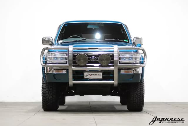 1994 Toyota Hilux Surf JDM car for sale — photo 2 of 10