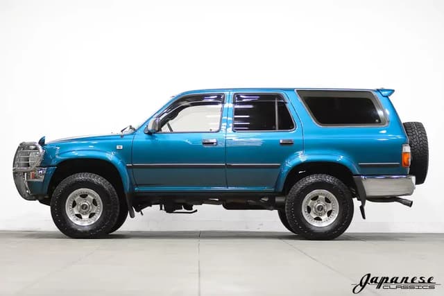 1994 Toyota Hilux Surf JDM car for sale — photo 4 of 10