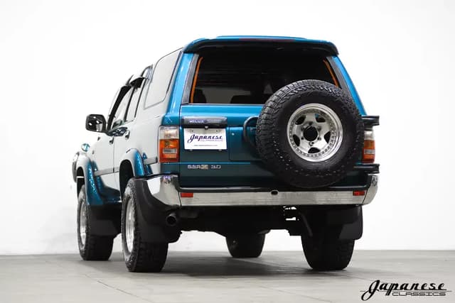 1994 Toyota Hilux Surf JDM car for sale — photo 6 of 10