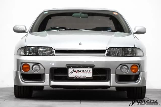 1996 Nissan Skyline JDM car for sale — photo 2 of 10