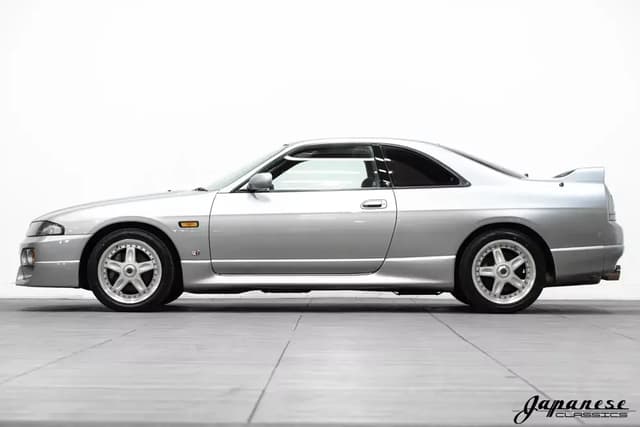 1996 Nissan Skyline JDM car for sale — photo 4 of 10