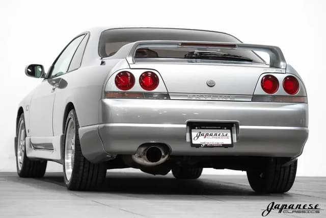 1996 Nissan Skyline JDM car for sale — photo 6 of 10