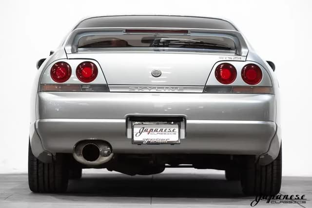 1996 Nissan Skyline JDM car for sale — photo 7 of 10