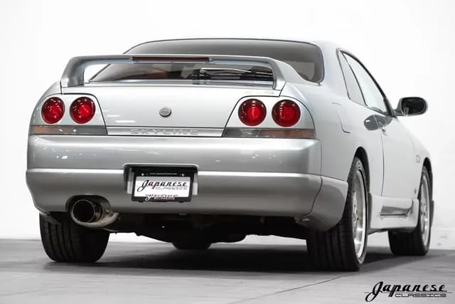 1996 Nissan Skyline JDM car for sale — photo 8 of 10