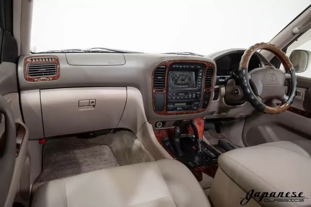 2000 Toyota Land Cruiser JDM car for sale — photo 9 of 10