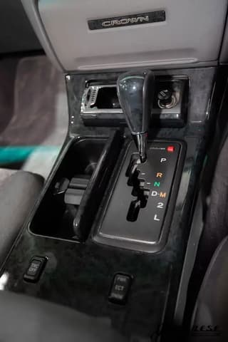 1998 Toyota Crown JDM car for sale — photo 10 of 10
