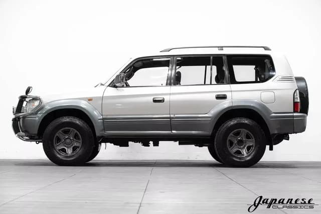 1997 Toyota Land Cruiser JDM car for sale — photo 4 of 10