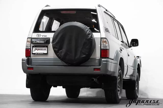 1997 Toyota Land Cruiser JDM car for sale — photo 8 of 10