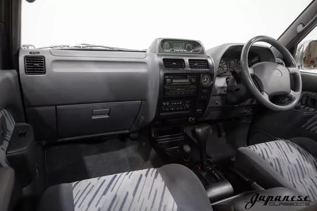 1997 Toyota Land Cruiser JDM car for sale — photo 9 of 10