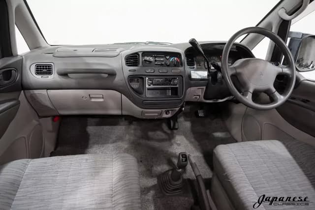 1994 Mitsubishi Delica JDM car for sale — photo 10 of 10