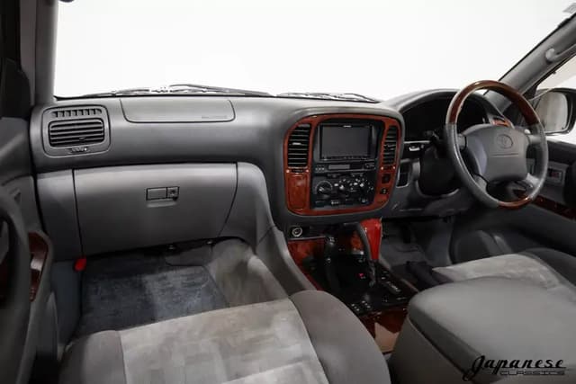 2000 Toyota Land Cruiser JDM car for sale — photo 9 of 10