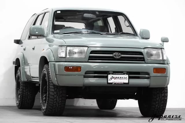1996 Toyota Hilux JDM car for sale — photo 3 of 10