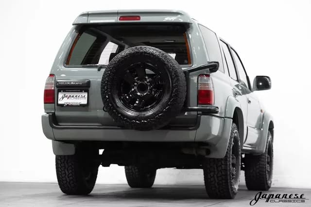 1996 Toyota Hilux JDM car for sale — photo 8 of 10