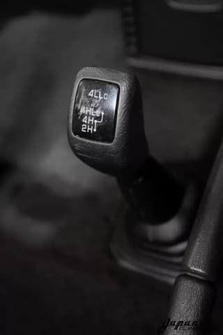 2000 Mitsubishi Delica JDM car for sale — photo 10 of 10