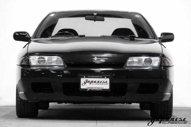 1989 Nissan Skyline JDM car for sale — photo 2 of 10