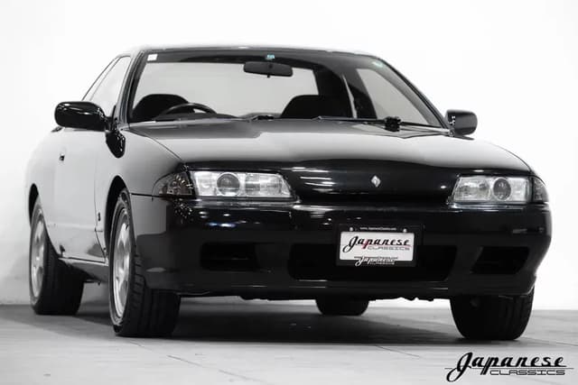 1989 Nissan Skyline JDM car for sale — photo 3 of 10