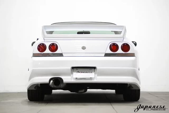 1996 Nissan Skyline JDM car for sale — photo 7 of 10