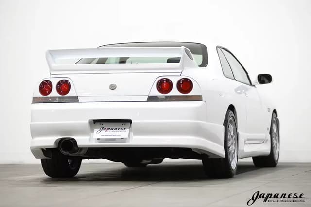 1996 Nissan Skyline JDM car for sale — photo 8 of 10