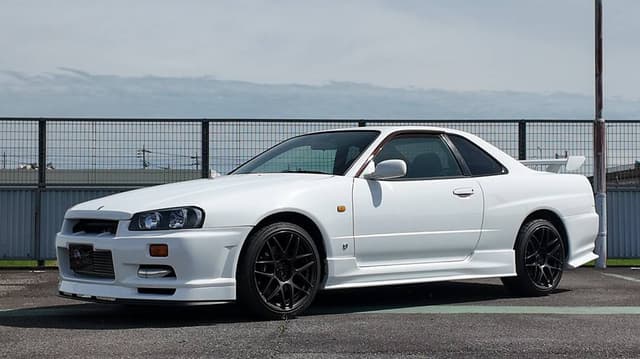 1999 Nissan Skyline JDM car for sale — photo 3 of 10