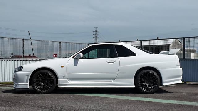 1999 Nissan Skyline JDM car for sale — photo 4 of 10