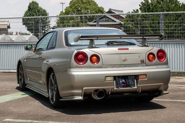 2001 Nissan Skyline JDM car for sale — photo 5 of 10