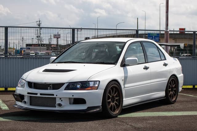 2006 Mitsubishi Lancer JDM car for sale — photo 2 of 10