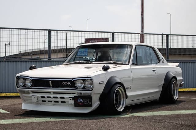 1972 Nissan Skyline JDM car for sale — photo 2 of 10