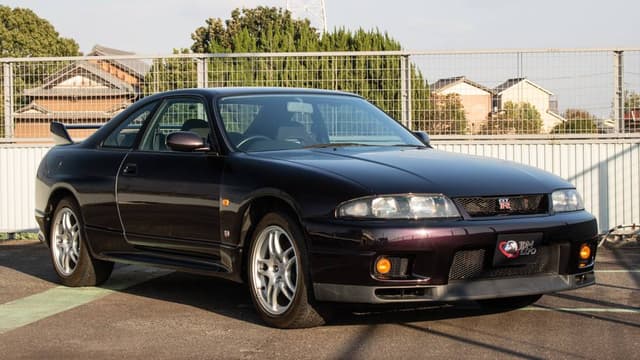 1995 Nissan Skyline JDM car for sale — photo 8 of 10