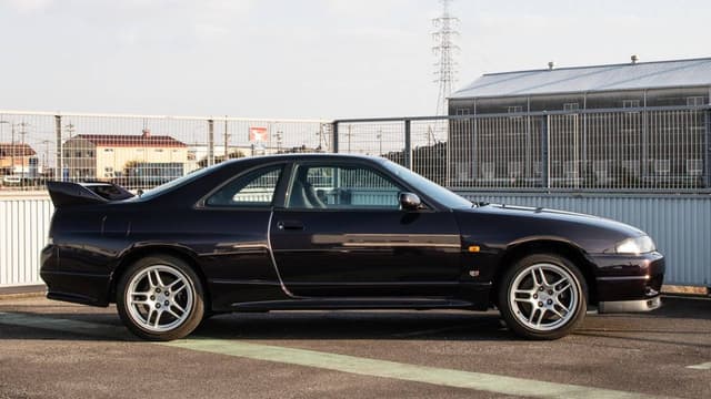 1995 Nissan Skyline JDM car for sale — photo 9 of 10