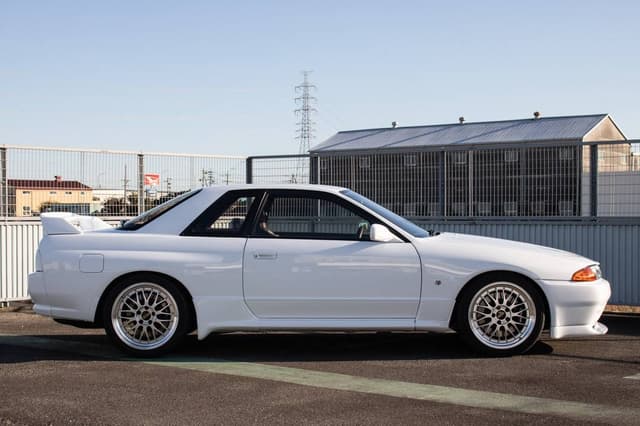 1994 Nissan Skyline JDM car for sale — photo 9 of 10