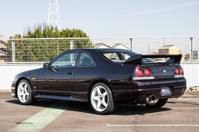 1996 Nissan Skyline JDM car for sale — photo 4 of 10