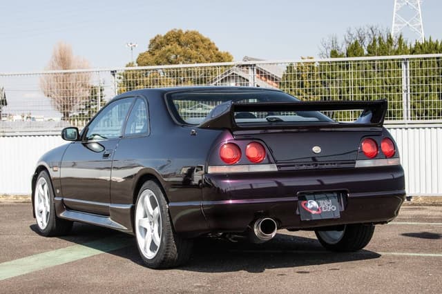 1996 Nissan Skyline JDM car for sale — photo 5 of 10
