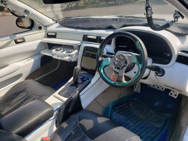 1992 Toyota Soarer JDM car for sale — photo 3 of 10