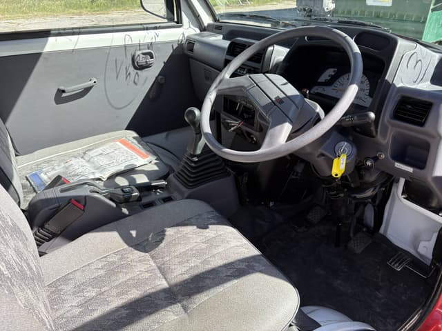 1999 Mitsubishi Minicab JDM car for sale — photo 5 of 10