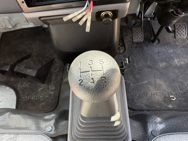 1999 Mitsubishi Minicab JDM car for sale — photo 7 of 10