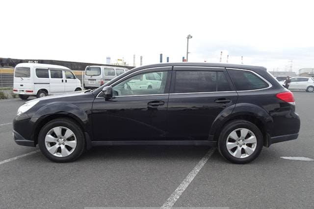 2011 Subaru Outback JDM car for sale — photo 3 of 10