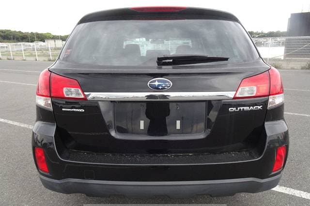 2011 Subaru Outback JDM car for sale — photo 5 of 10