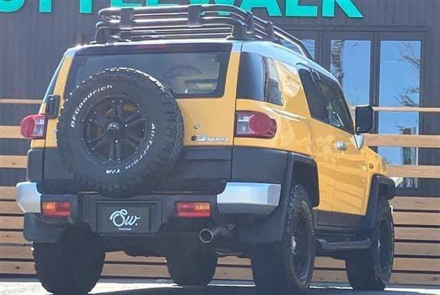 2011 Toyota Fj Cruiser JDM car for sale — photo 9 of 10