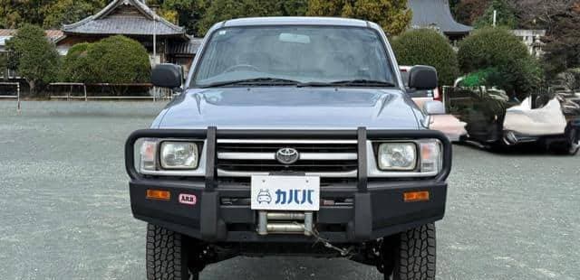 2003 Toyota Hilux JDM car for sale — photo 3 of 10