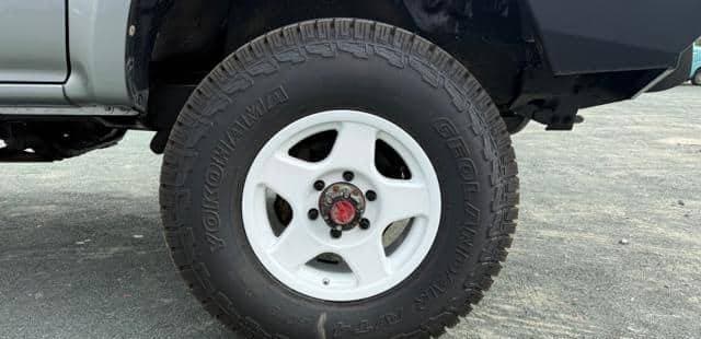2003 Toyota Hilux JDM car for sale — photo 8 of 10