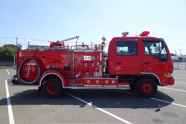 2002 Hino JDM car for sale — photo 7 of 10