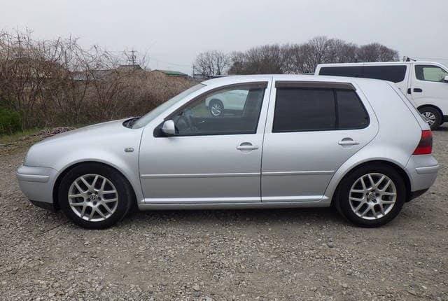 2000 Volkswagen Golf JDM car for sale — photo 3 of 10