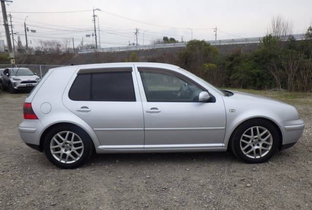 2000 Volkswagen Golf JDM car for sale — photo 7 of 10